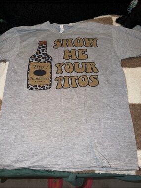 Grey Graphic Short Sleeve Tee - Design